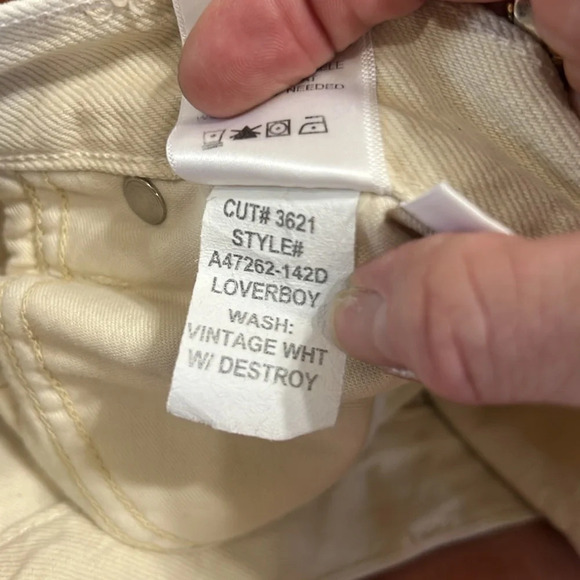 AMO Loverboy Distressed High Rise Denim in Vintage White Size 31 Button Fly - Picture 15 of 15